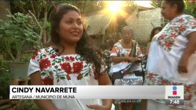 Mujeres artesanas elaboran correas para cámaras fotográficas | Noticias con Francisco Zea