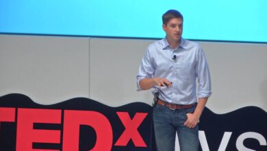 Salir de las redes sociales | Dr. Cal Newport | TEDxTysons