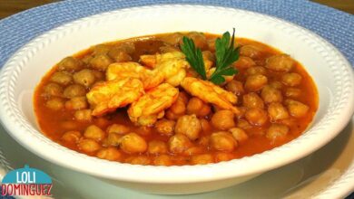 Garbanzos con langostinos.  Como preparar paso a paso un guiso de tierra y mar. Loli Domínguez